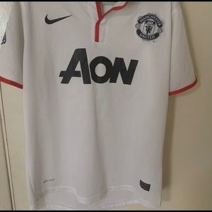 Authentic MUFC 12/13 Home Jersey in great condition.